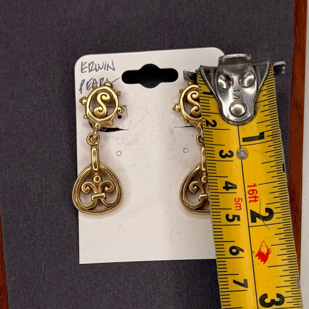 Vintage Erwin Pearl Gold Tone Clip-On Dangle Earrings Fleur-de-Lis Baroque 80s - Picture 4 of 7